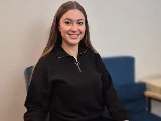 LeaHoty  live sex cam