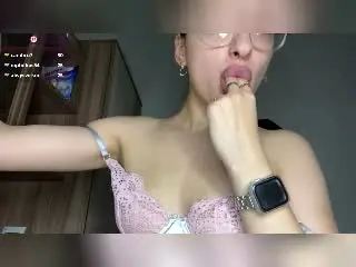 RaneeDerienzo  live sex cam