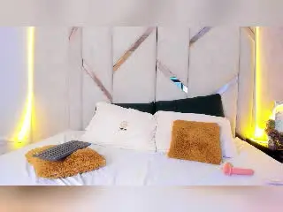 RosalieMontclair  live sex cam