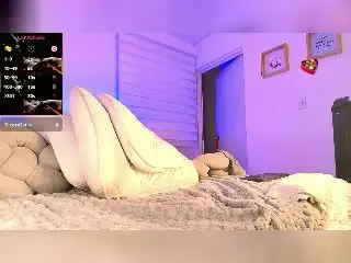 SarahMoonn  live sex cam