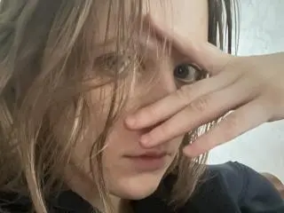 AlexandraMeow  live sex cam