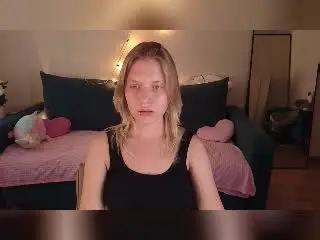 VikiCharm  live sex cam