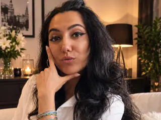 BellaVelvetNoir  live sex cam