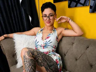ConnieJonnes  live sex cam