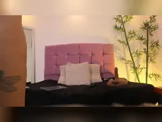 KenyaCarper  live sex cam