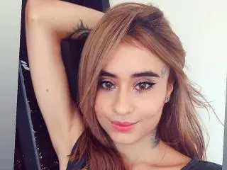 DarkBabe  live sex cam