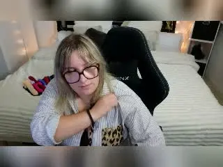 ElvinnaLaFrancaise  live sex cam