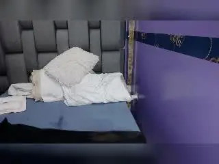 KerlyDolly  live sex cam