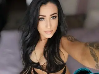 LovelyMichellex69  live sex cam