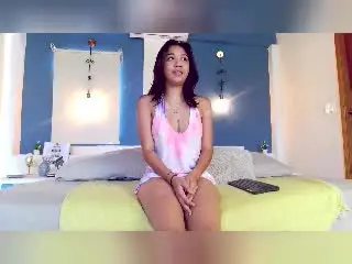 NanaMilan  live sex cam