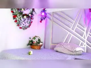 ValerieMoretti  live sex cam