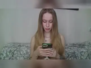 AliceGly  live sex cam
