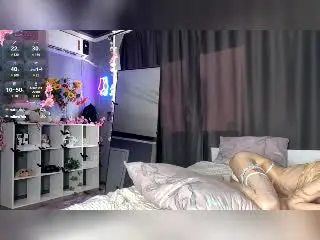 CharissaLeister  live sex cam