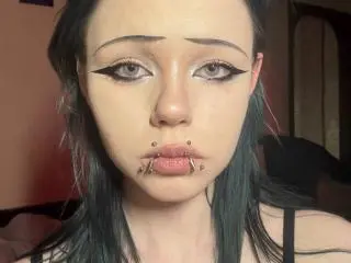MechelleManely  live sex cam