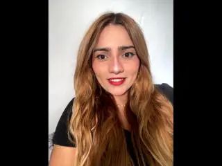 JoliChaude  live sex cam