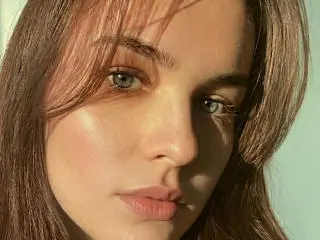 Adelvina69  live sex cam
