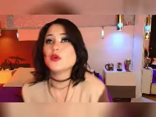 CassieJones  live sex cam