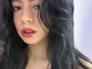 LindaMancini  live sex cam