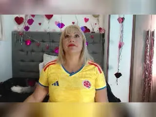 ChristinMoore  live sex cam