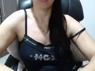 BellaAlly  live sex cam