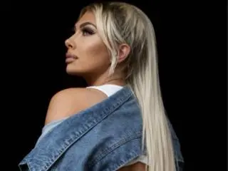 EmiliaFrench  live sex cam