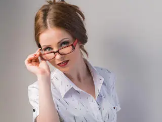DouceAngelik  live sex cam