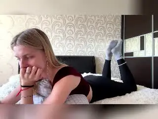 CleliaMarchak  live sex cam
