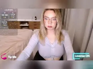 PolinaJonesss  live sex cam