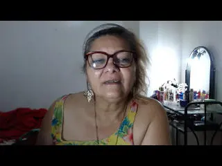 MujerCaliente69  live sex cam