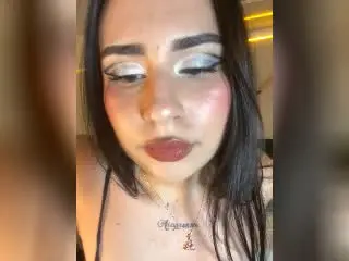 HannahBecker  live sex cam