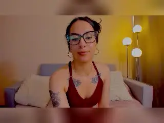 SarahLuna  live sex cam