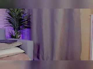 SarahLuna  live sex cam