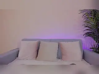 SarahLuna  live sex cam