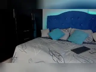 DeisyWest  live sex cam