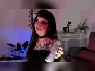 LitenKiitt  live sex cam