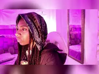 QueenPerlaa  live sex cam