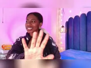 QueenPerlaa  live sex cam