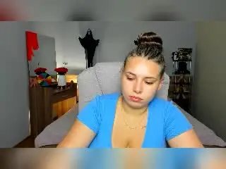 Niferttiti  live sex cam