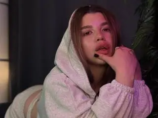 DannieCudney  live sex cam