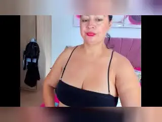 LolitaBusty  live sex cam