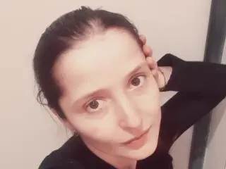 CarenGreen  live sex cam