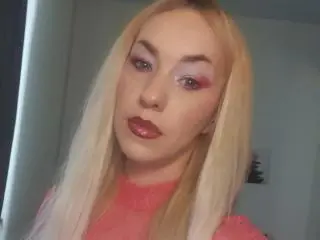 MessyQueenHot  live sex cam