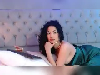 AuroraFerretti  live sex cam