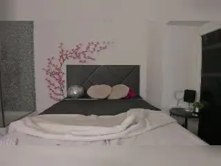 HollyTaillor  live sex cam