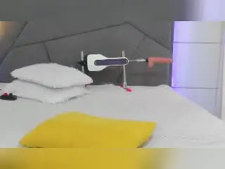 HollyTaillor  live sex cam