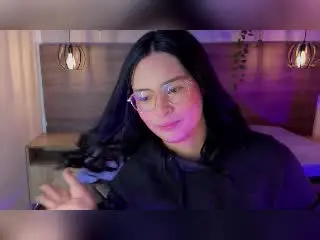 IsaDoux  live sex cam