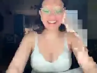 KamilaaXHot  live sex cam