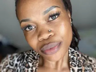 Sashie  live sex cam