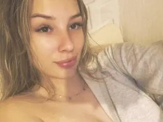 AngelaLuxe  live sex cam