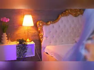 JuicyJessye  live sex cam